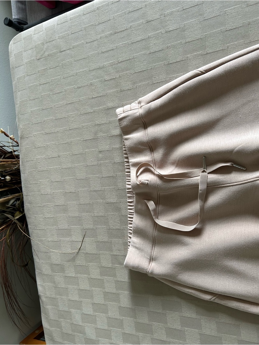 Spanx Air Essentials Pull On Wide Leg Pant in Dune - Picture 6 of 15